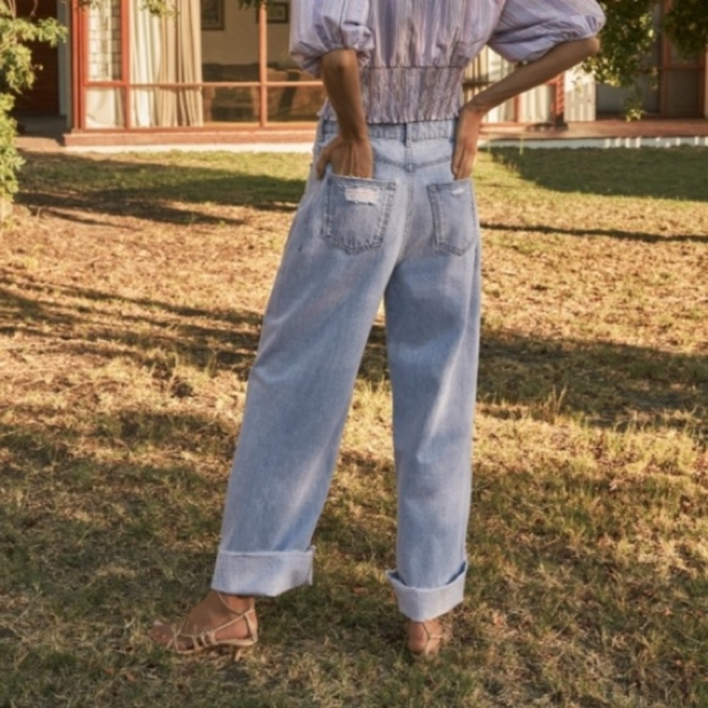 ZARA Cuffed Hem Wide Leg Hard Denim Jeans - Picture 4 of 14